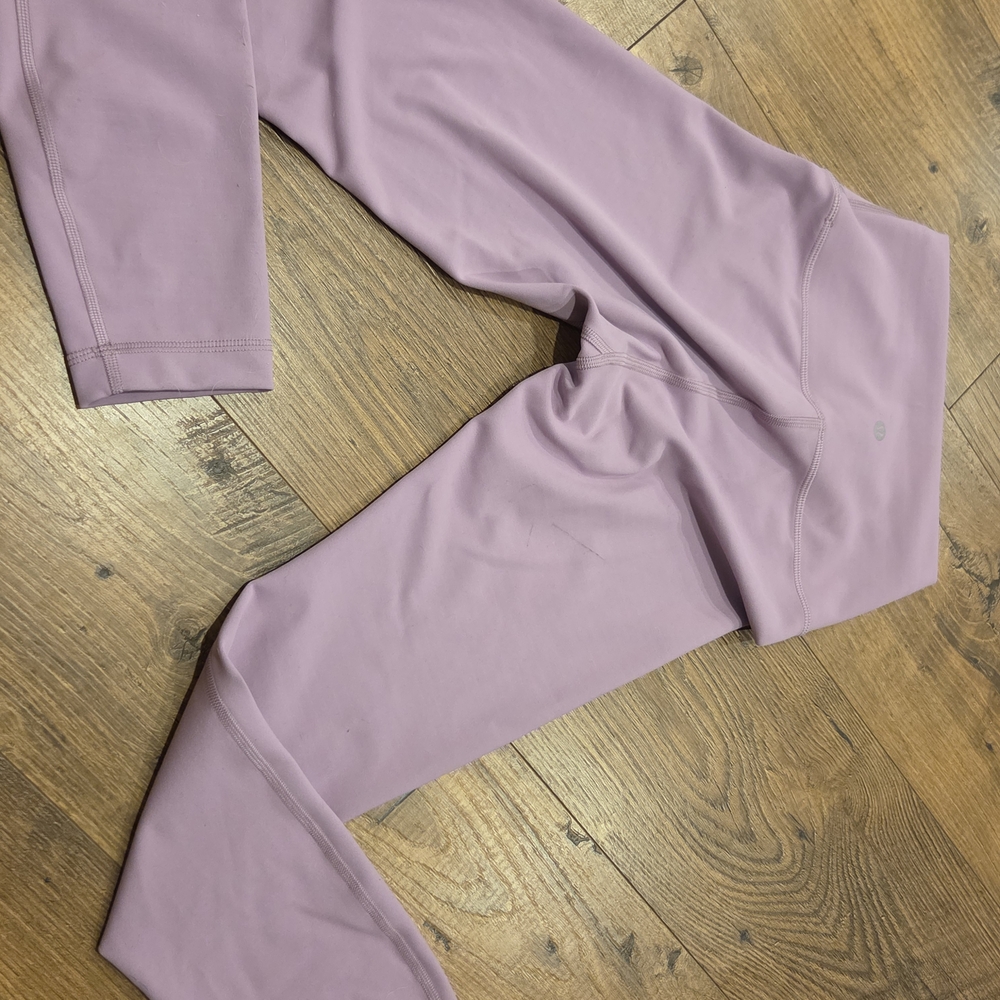 Lululemon Athletica Soft Purple Leggings - Picture 2 of 8